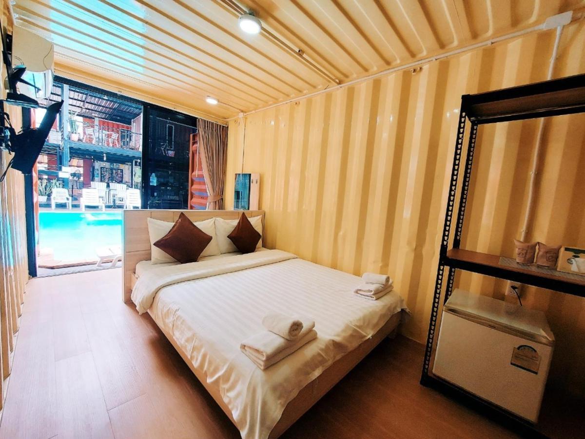 Retro Box Hotel Chumphon Dış mekan fotoğraf