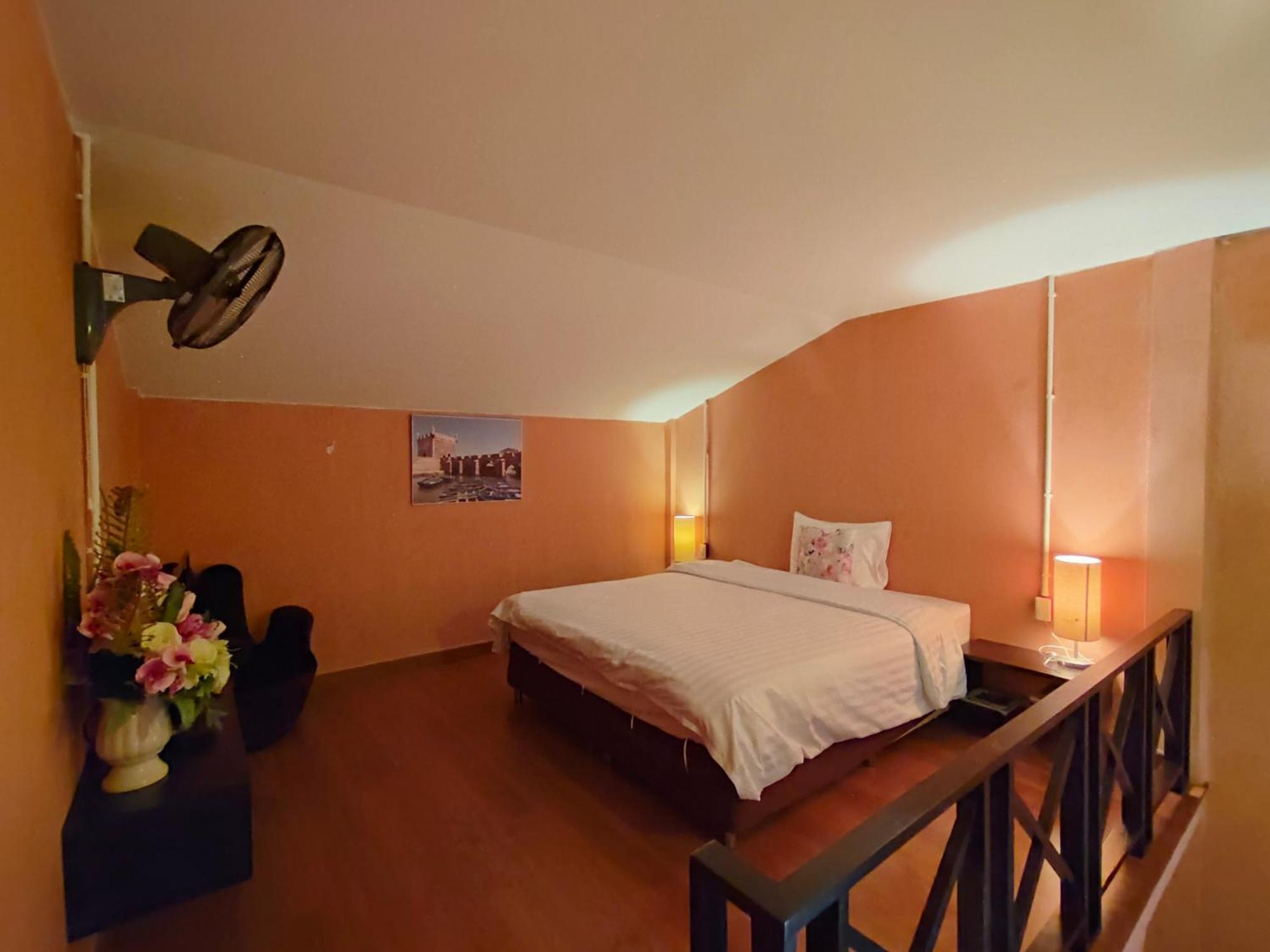Retro Box Hotel Chumphon Dış mekan fotoğraf